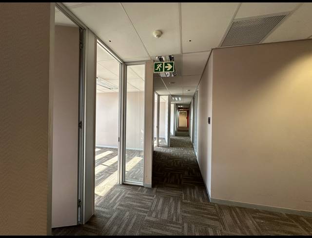 493M² OFFICE TO LET IN HIGHVELD